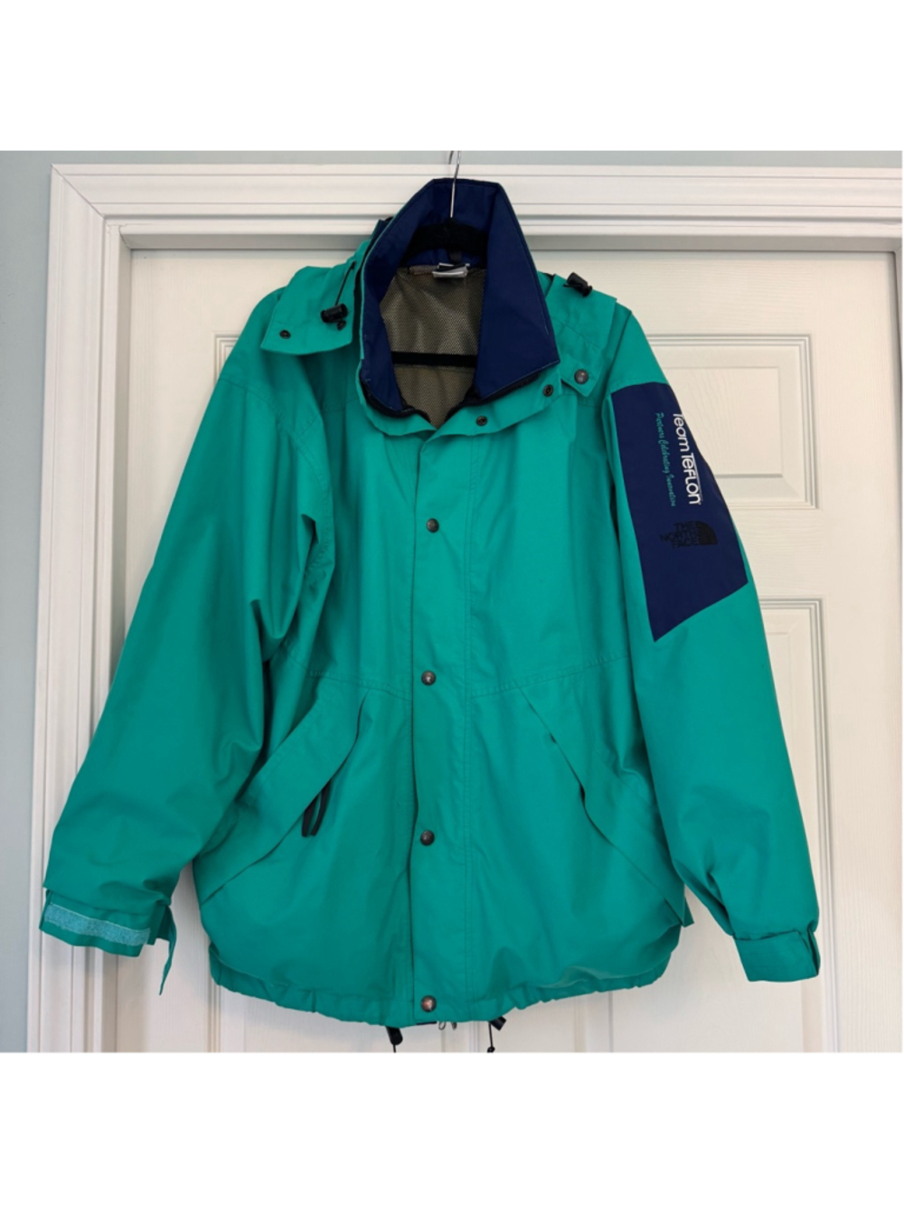 Vintage Men's The North Face Teal Blue Gore-Tex Jacket Size M Made in USA